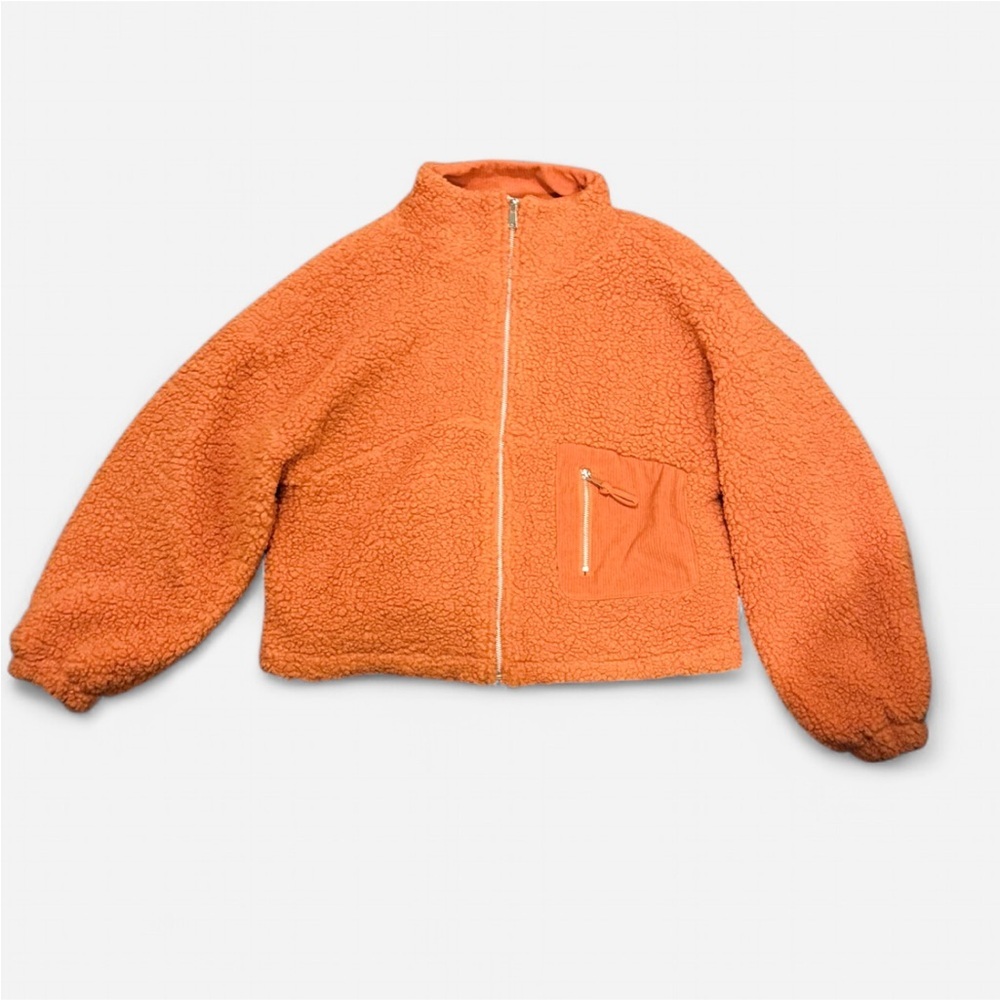 NWT Women’s Zip up Sherpa Jacket
Sizes SM/MED/LG - Picture 5 of 13